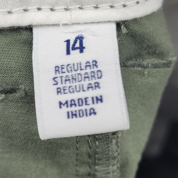 Old Navy Womens Everday Kahki Shorts Dark Green Size 14 - Picture 10 of 12